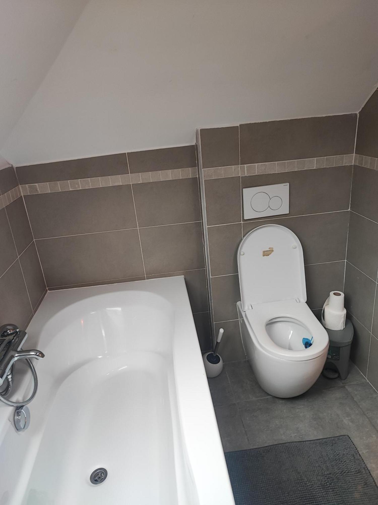Maison 3 Chambres Proximite Aeroport Et Grand Axes Charleroi Bagian luar foto