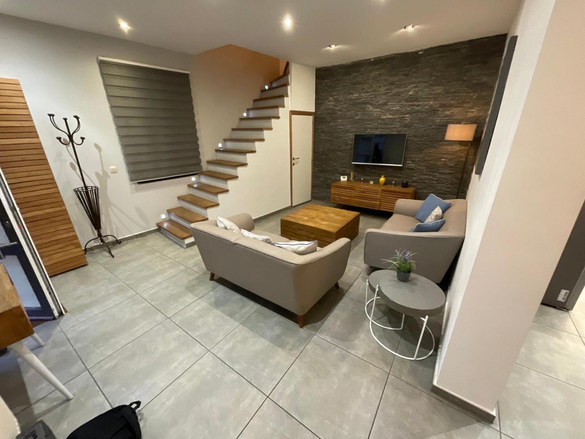 Maison 3 Chambres Proximite Aeroport Et Grand Axes Charleroi Bagian luar foto